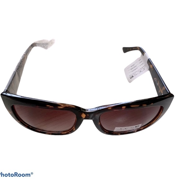 Joes Jeans with a cat eye shape in color tortoise - Picture 4 of 6